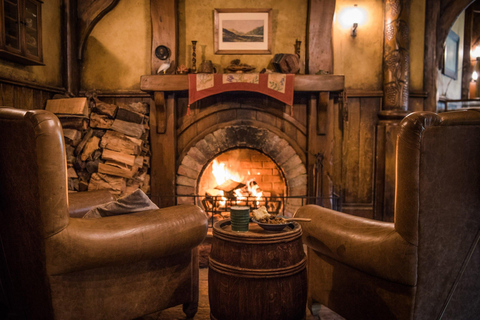 Hobbiton Movie Set &amp; Rotorua Premium Day Tour from Auckland