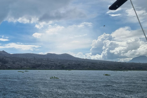 私人观光：大雅台高地和塔尔火山游船私人观光：大雅台中部地区和塔尔火山游船