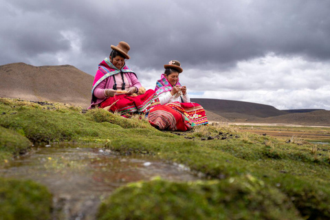 Arequipa: Salinas Lagoon and City Tour with 4x4 Ride