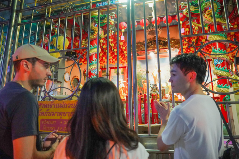 Bangkok Night Foodie Tour in China Town