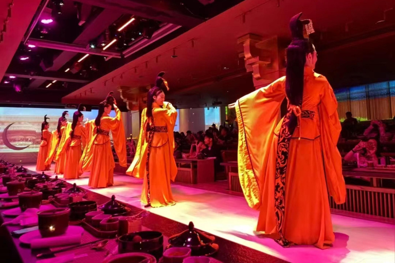 Shanghai: Royal Banquet with Chinese Cultural Performance