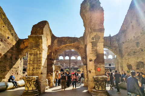Rome: Colosseum, Roman Forum & Palatine Hill Tour Colosseum, Forum, and Palatine Hill Guided Tour in Italian