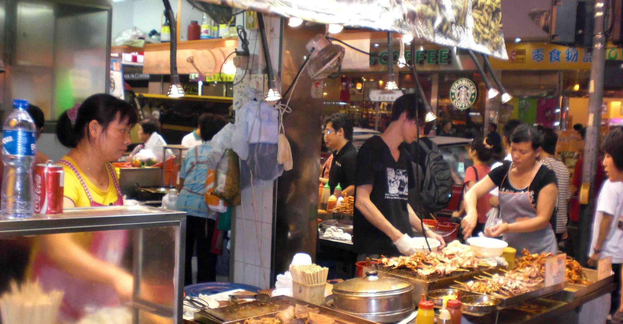 Chengdu Evening Food walking tour with locals - Housity