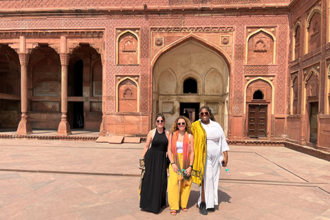 Agra: Agra Fort en Zonsondergang Zicht op de Taj Mahal TourAgra Fort en Mehtab bagh Tour met auto &amp; gids