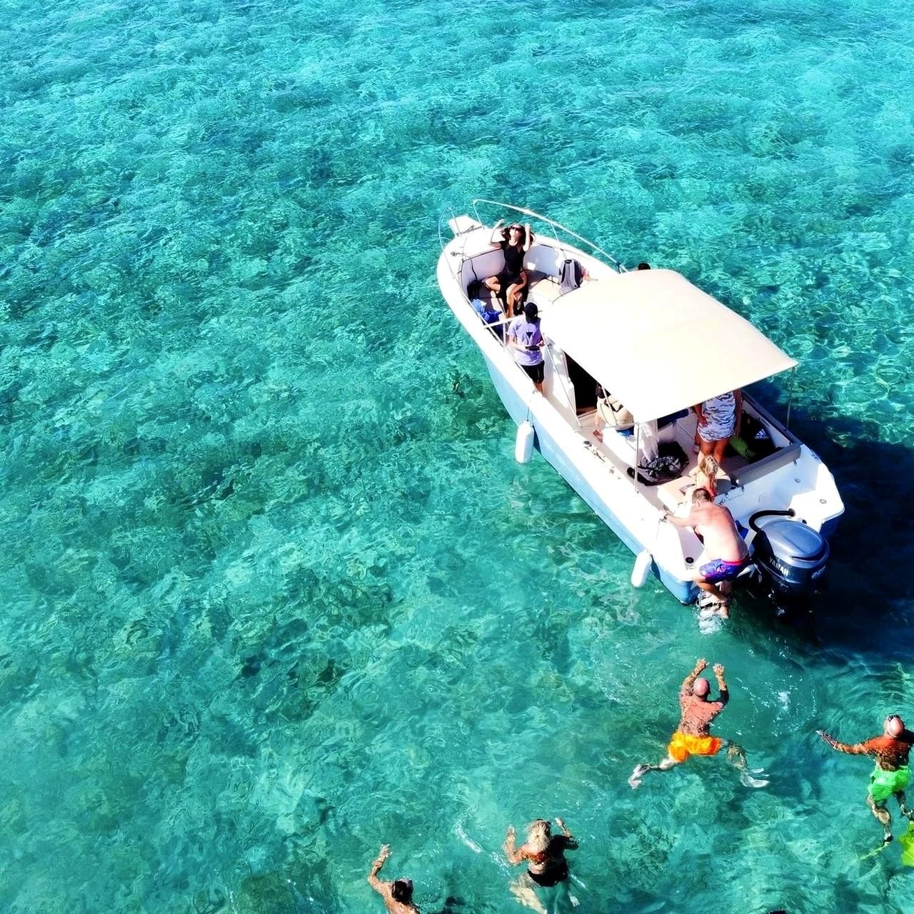 Ab Trogir: Blaue Lagune, Unterwasser-Museum & Beach Bar