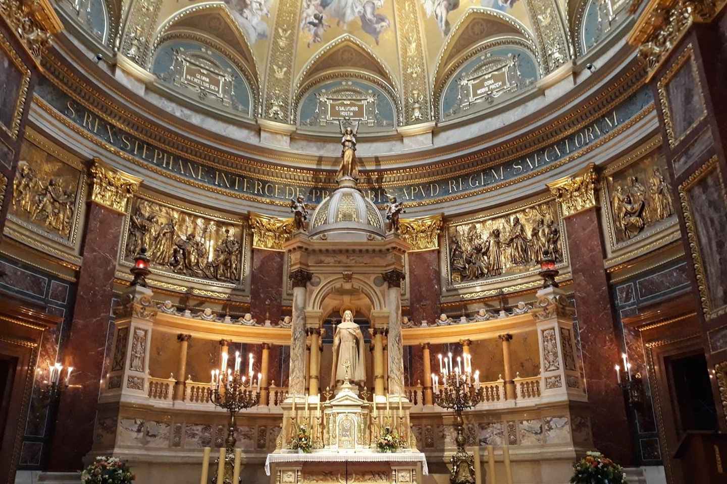 Budapest: St. Stephen's Basilica Tour with Music Performance