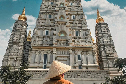 顺化隐秘瑰宝：秘密宝塔与素食午餐私人：法语