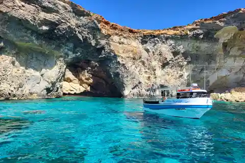 Malta: Privat båttur till Comino, Blue Lagoon och Gozo