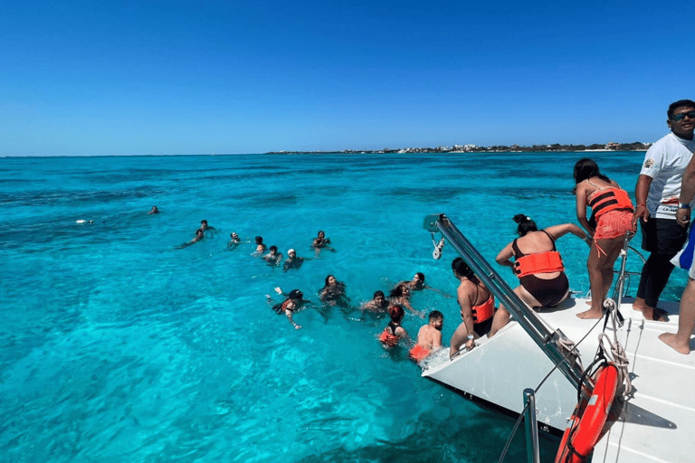 Isla Mujeres all inclusive met de catamaran van Golden Caribean