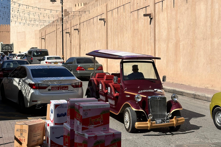 Muscat : Explore Nizwa Fort and Souq