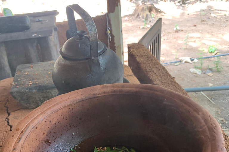 Anuradhapura: clase de cocina tradicional de roti de coco frescoAnuradhapura: Clase de cocina tradicional de roti de coco fresco
