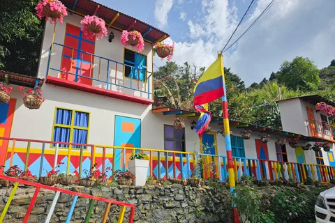Medellin: Coffee Tour and Wellness Spa
