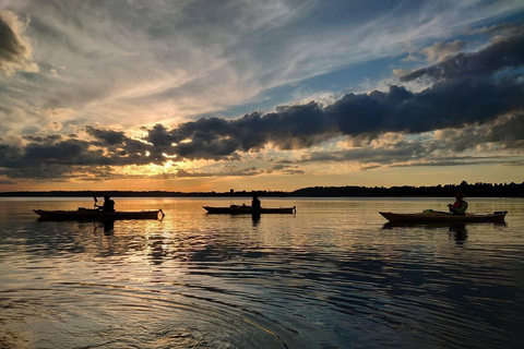 Helsinki: Morning Kayak Tour from Lapinlahti