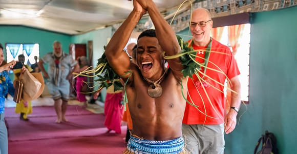 Fiji: Village & Mud-Crab Catching Tour