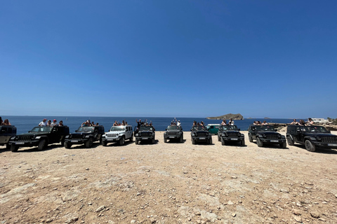 Ibiza: Private Jeep Wrangler Tour & Lunch at Beach Rest.