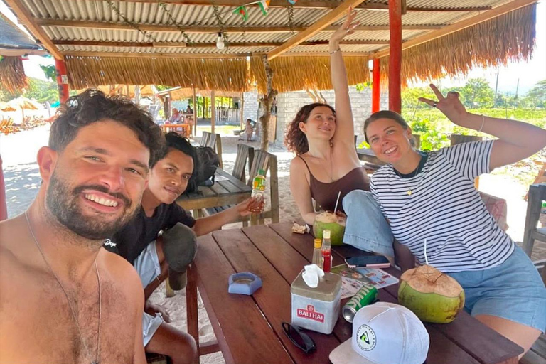 Gili Islands: Island-Hopping Tour with glass bottom boat