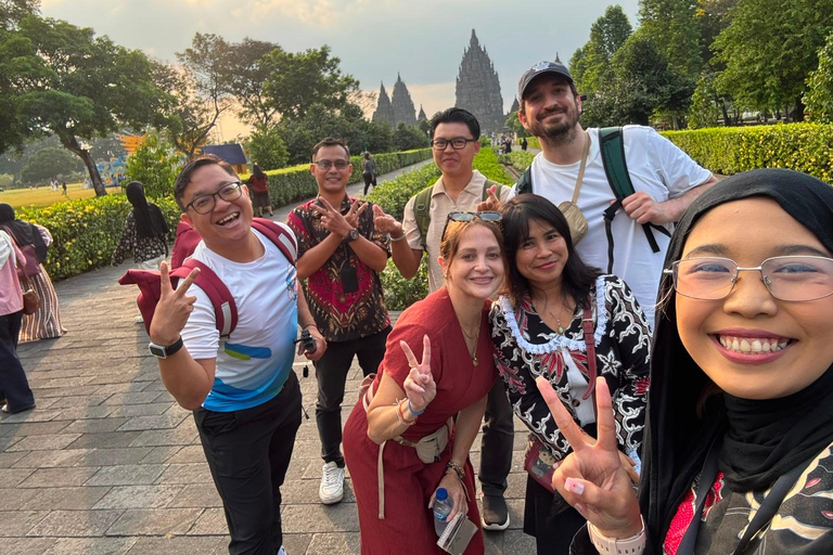 Yogyakarta: Prambanan Temple Guided Tour with Entry Ticket Private Transfer – Prambanan Temple (Multilingual Guide)