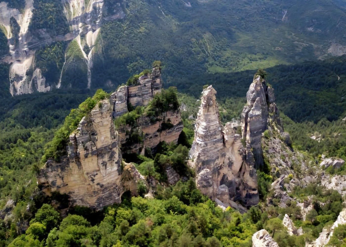 Private Tour von Kutaissi nach Khvamli – Wasserfälle und See