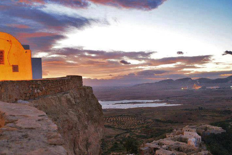 Hammamet: Half-Day Zaghouane & Zriba Hike with Tea & Sunset