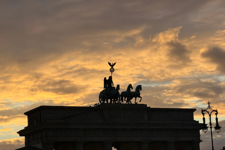 Berlin Night Walking Tour - Iconic Illuminated Landmarks Private Berlin Sunset Walking Tour - Iconic Landmarks