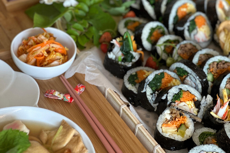 Busan: Korean Cooking Class with Kimchi and Gimbap