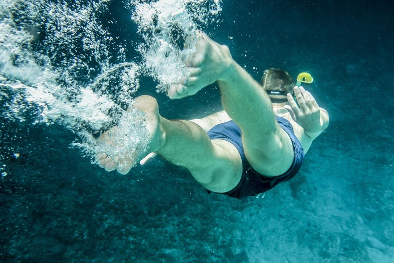 Hurghada: Snorkeling, osservazione dei delfini e divertimento in banana boat