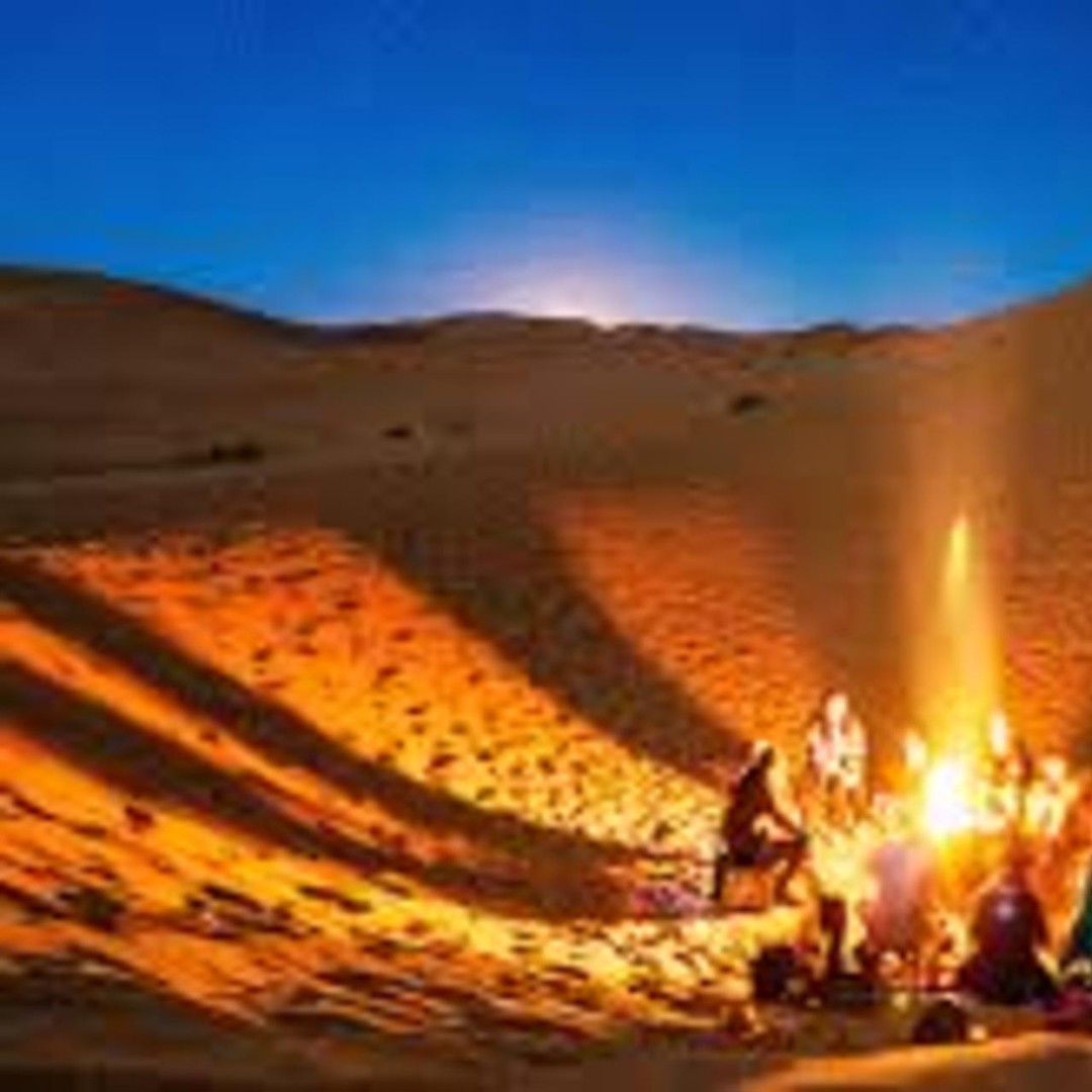 Au départ de Fès : 2 jours d'excursion de luxe dans le désert du Sahara avec balade à dos de chameau