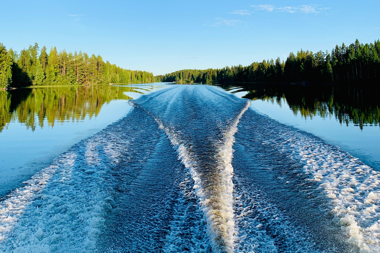 Helsinki: Private Boat Tour with Skipper/ Guide