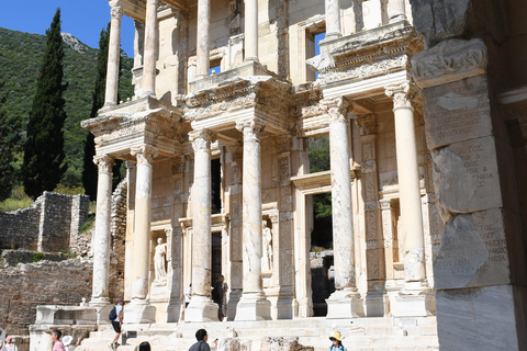 Kusadasi: Ephesus Private Tour with Turkish Bath Experience