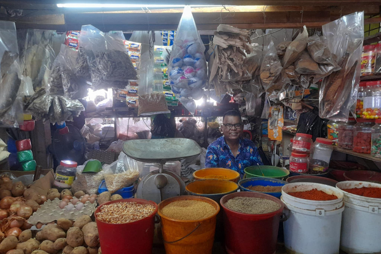 Nadi: Cultural Walking Tour - Markets, Temples & Local Life