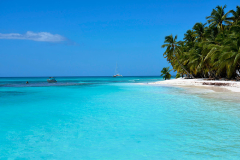 Punta Cana: Excursión en Catamarán a la Isla Catalina con Almuerzo