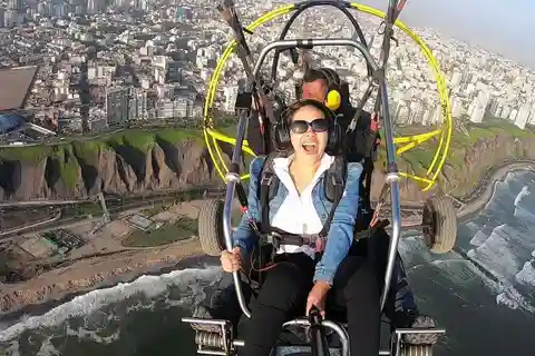 Lima: Parapente ao longo da Costa Verde