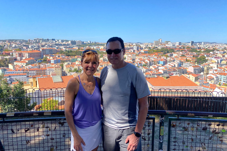 Lisbon: Private City Sightseeing Tour by Tuk-Tuk