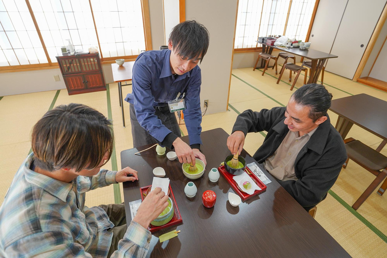 Passeio cultural em Asakusa e excursão para fazer MatchaAsakusa: excursão a pé cultural e de comida de rua