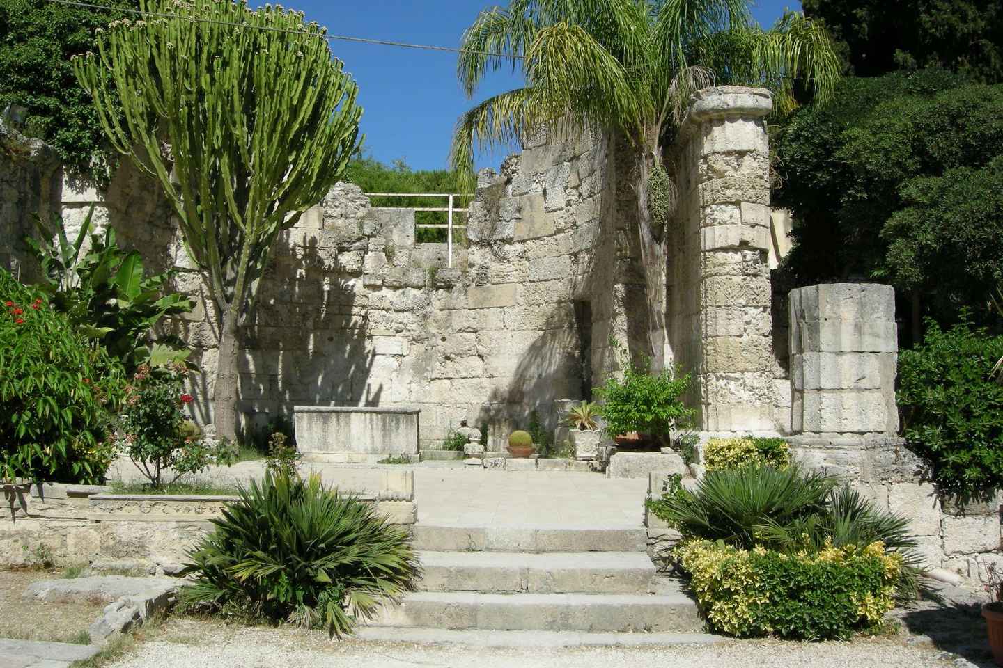 Syracuse: Neapolis and Greek Theater guided tour