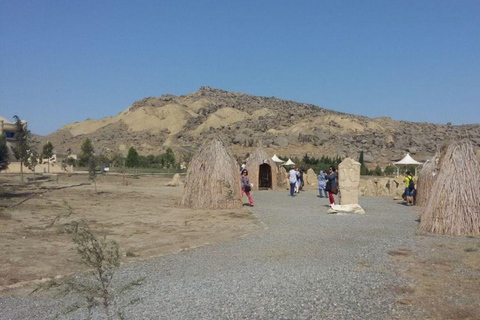 Gobustan, volcans de boue, temple du feu, visite de la montagne de feu