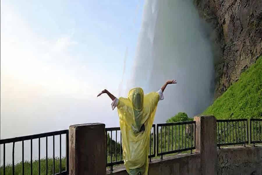 Niagarafälle: Paket – Journey Behind the Falls und Boot. Foto: GetYourGuide Niagarafälle: Paket – Journey Behind the Falls und Boot. Foto: GetYourGuide