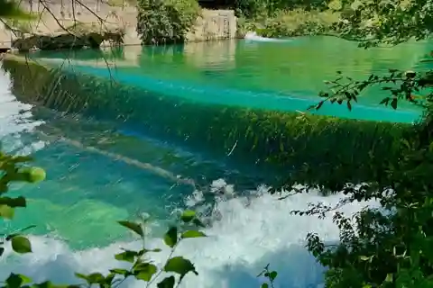 Fontaine-de-Vaucluse: Guided tour, the Mysteries of the Gouffre Open to all