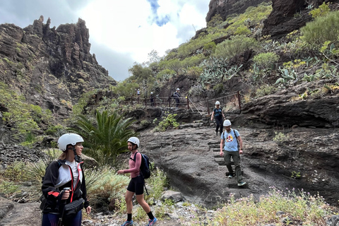 Masca Gorge Guided Hike + Boat Ride + Transport