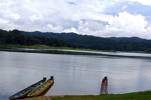Panama City: Emberá Village & Chagres River Canoe Tour