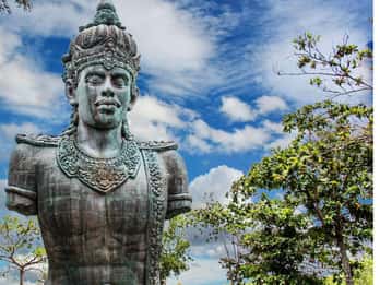 Bali: Customised Uluwatu Tour With Transfer Drop off/Pick up