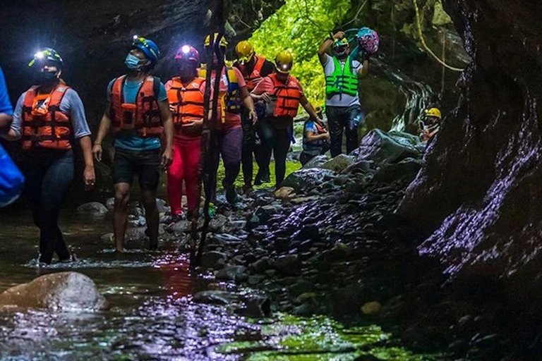 Bayano Caves Tour with Boat Ride and Kayaking