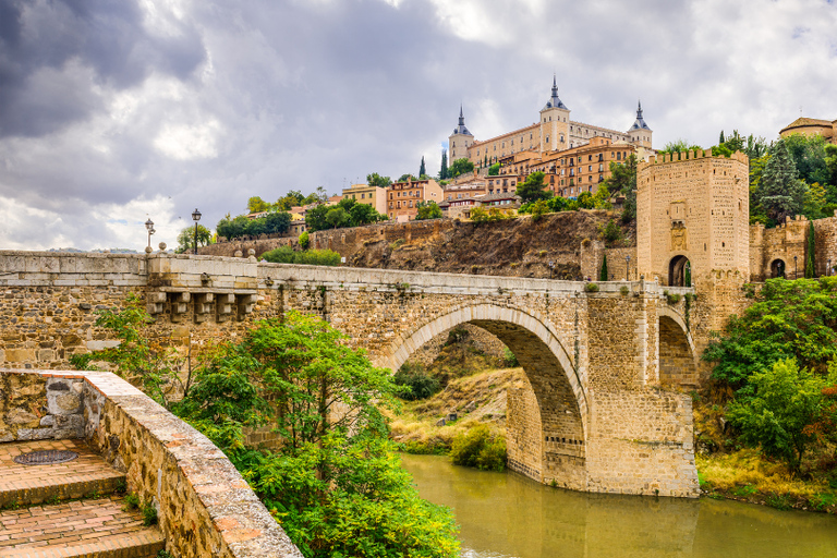 Toledo: Private Guided Tour with Your Mobile Phone Toledo: The Alfonsine Code and the School of Translators with Kit and Live Guide