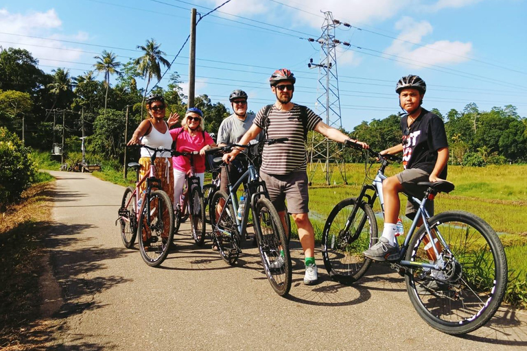 Mirissa/Weligama: Exclusive Galle Countryside Cycling Tour