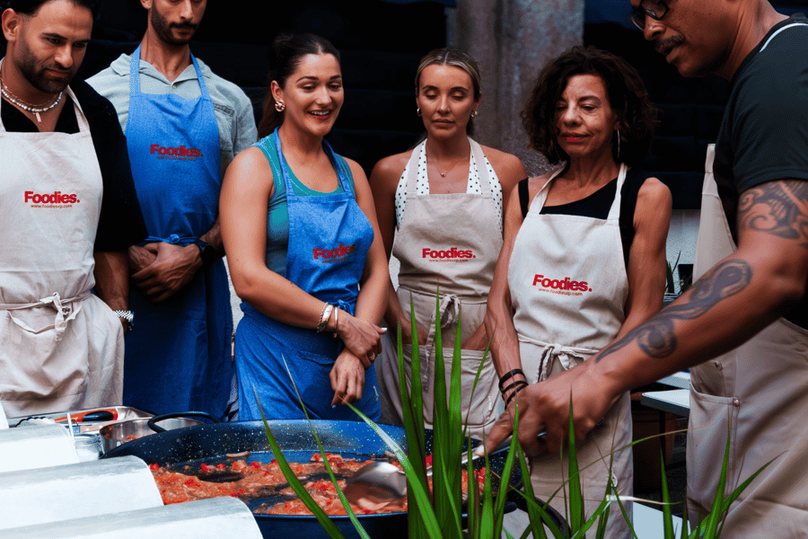 Authentischer Paella- und Sangria-Kochkurs in Barcelona. Foto: GetYourGuide Authentischer Paella- und Sangria-Kochkurs in Barcelona. Foto: GetYourGuide