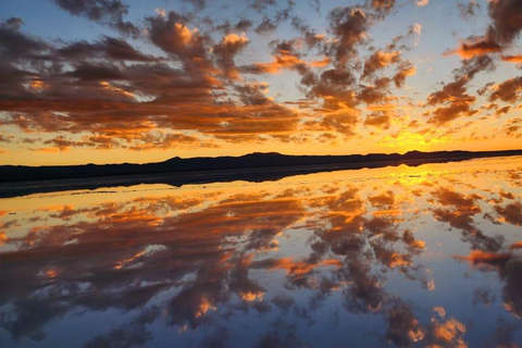 Uyuni Salt Flat: Sunset and Starlight Experience Sunset and star tours