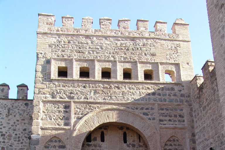 Gates and Walls of Toledo: History and Defense of the Imperial City Doors and Walls of Toledo: History and Defense of the Imperial City