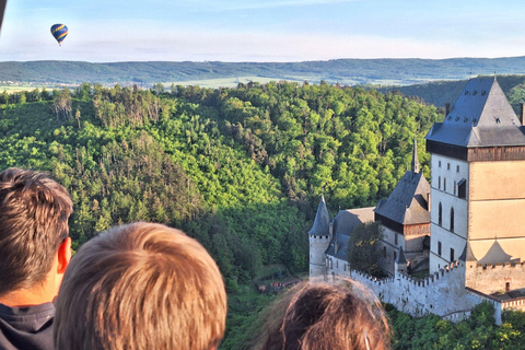 From Prague: Balloon ride with Champagne & Picnic