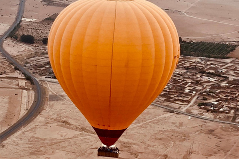 Marrakech: UNFORGETTABLE Flight,Berber Breakfast,certificateMarrakech: Balloon Flight, Berber Breakfast and certificate