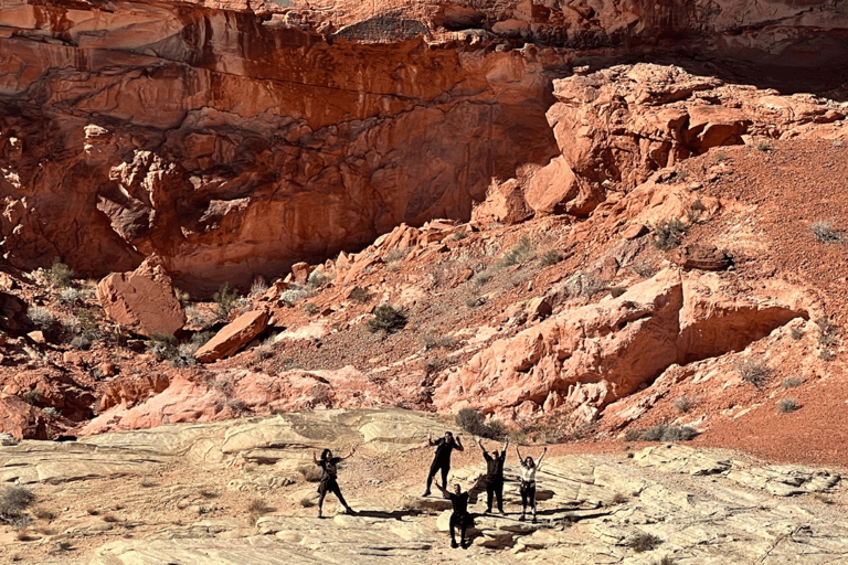 Las Vegas: Hoover Dam, Valley of Fire, Boulder City Day Tour Las Vegas: 6 Hour Small Group Tour Hoover Dam/Valley of Fire